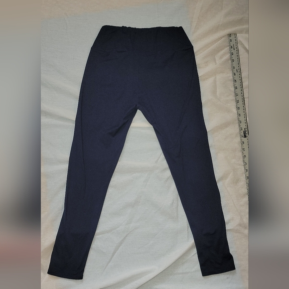 Set of 6 Leggings, Size L-XL - Picture 7 of 13